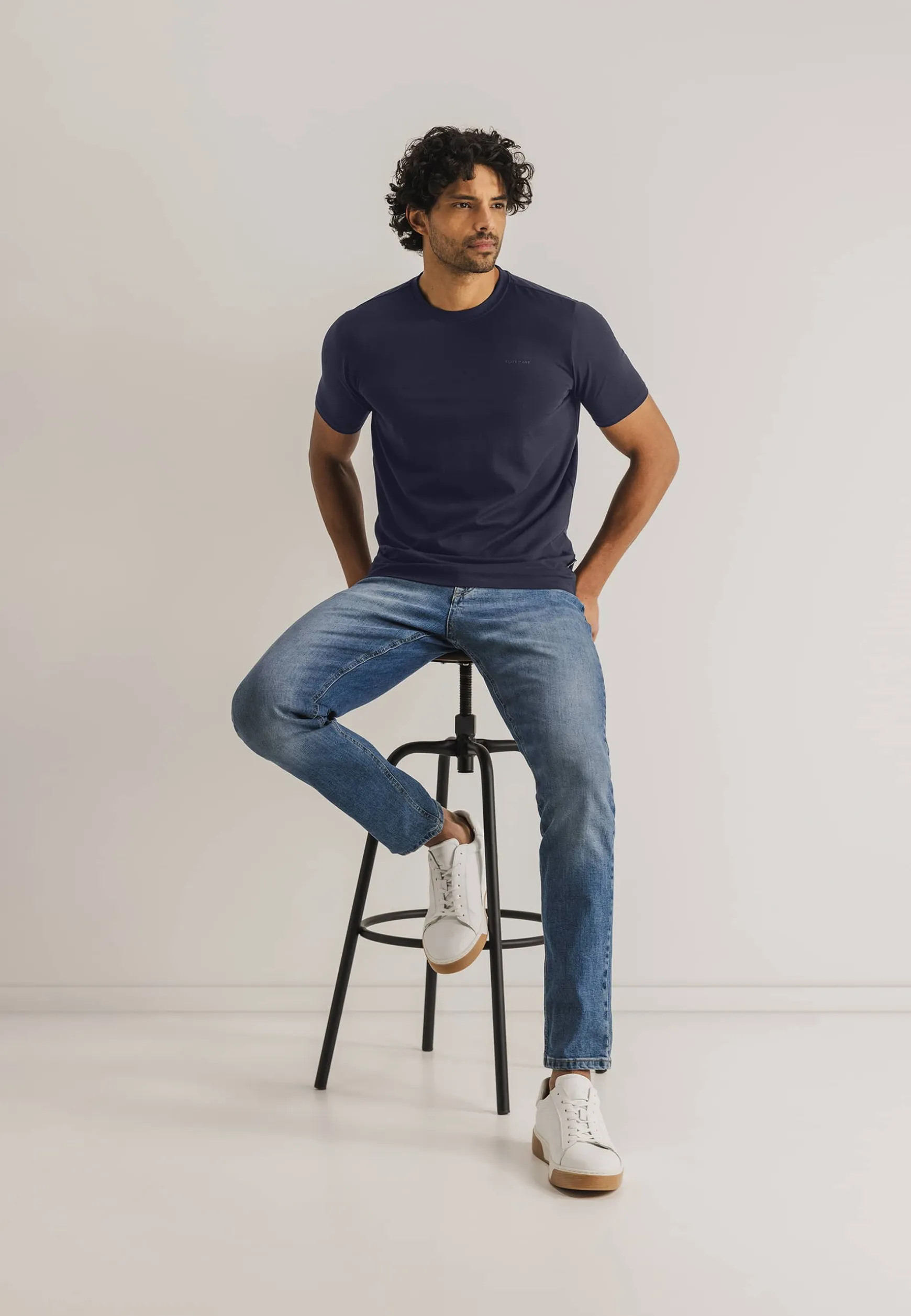 ESSENTIALS T-shirt met ronde hals