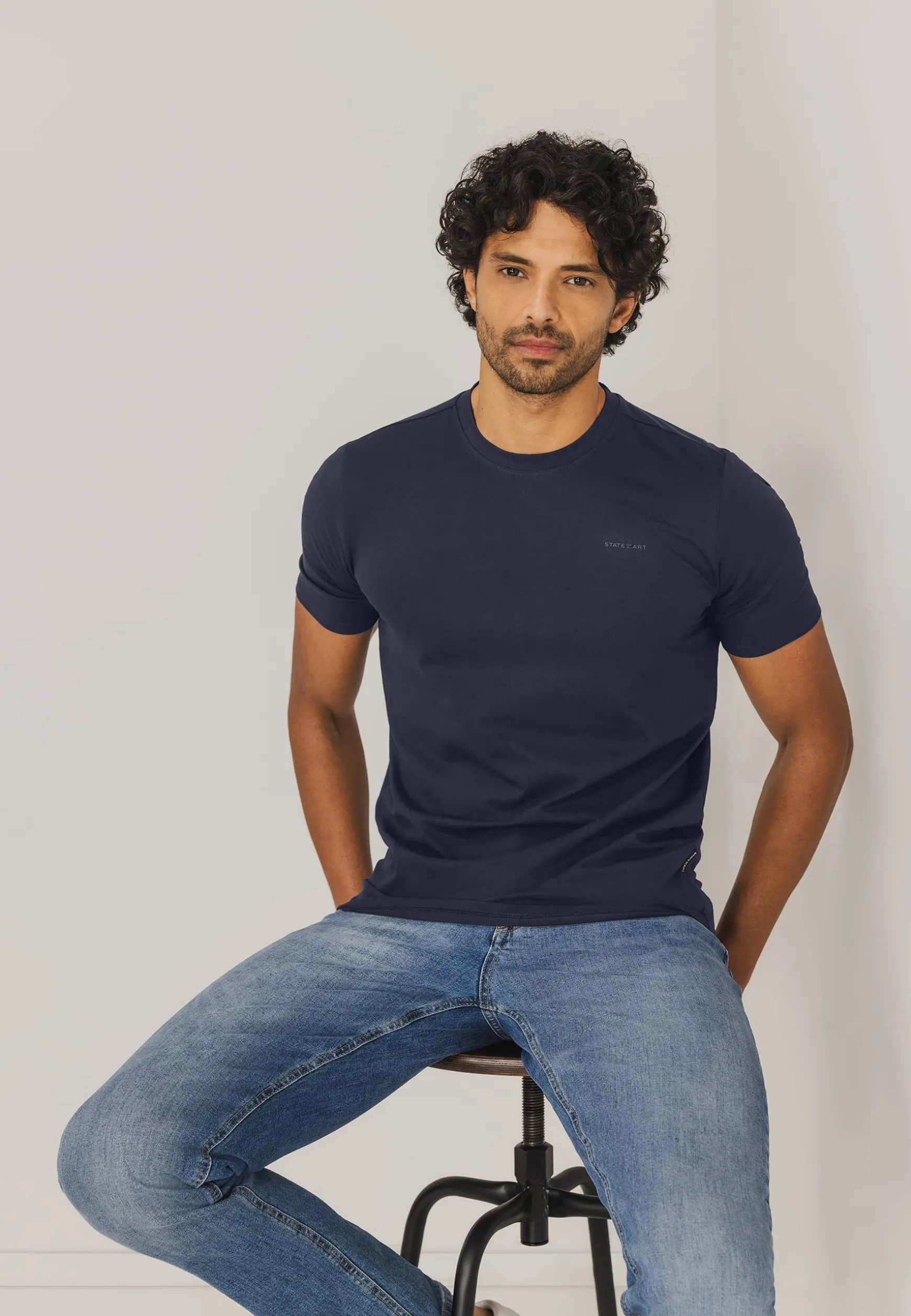 ESSENTIALS T-shirt met ronde hals