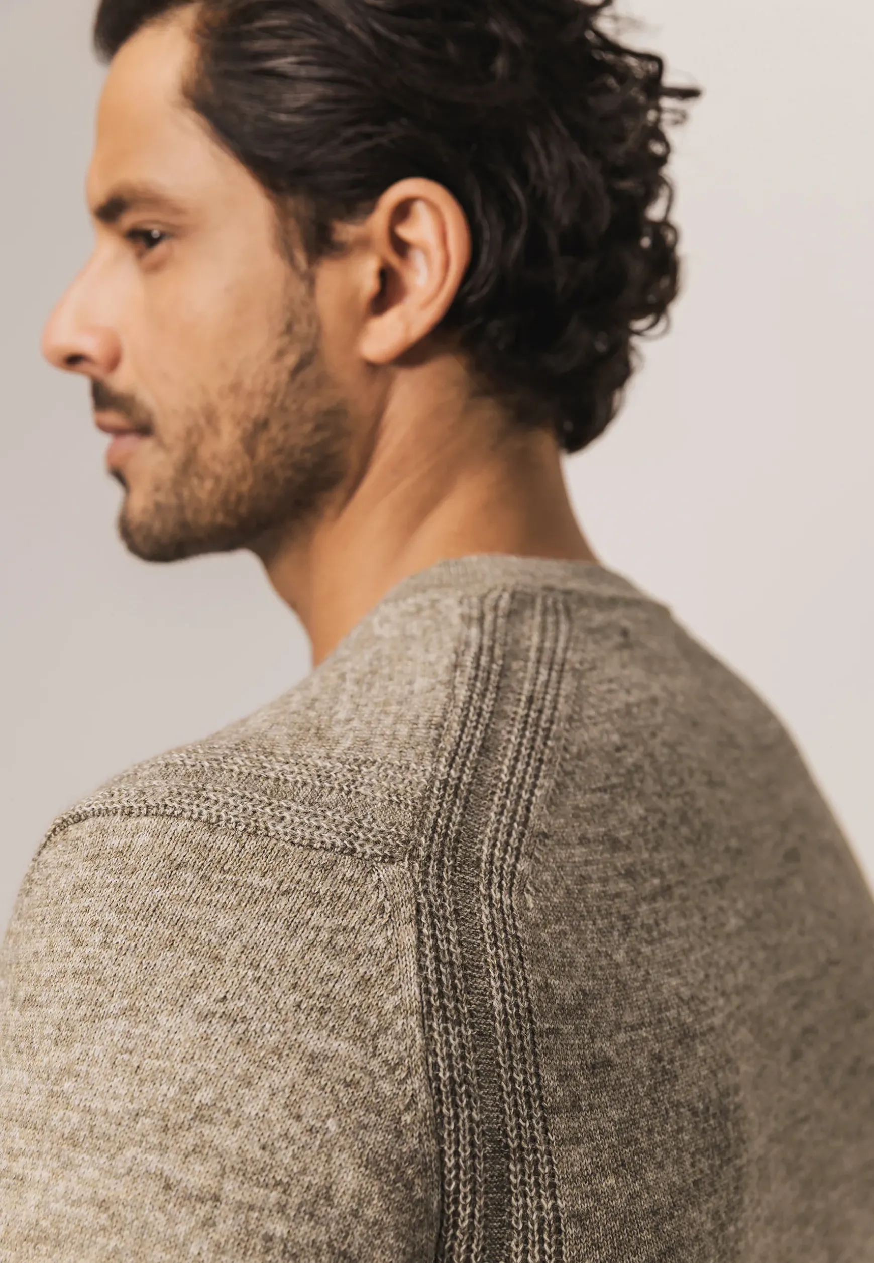 Gemêleerde trui met ribdetails