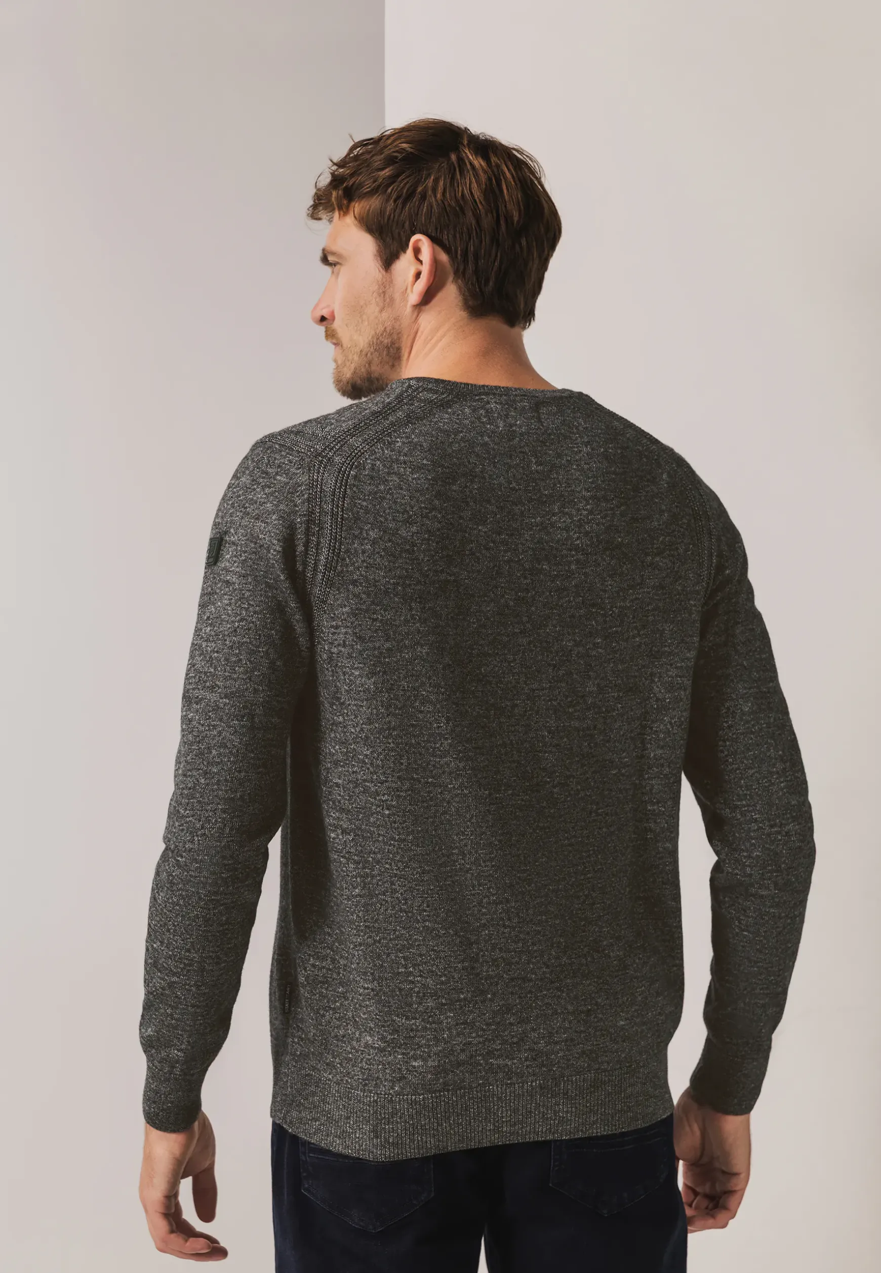 Gemêleerde trui met ribdetails