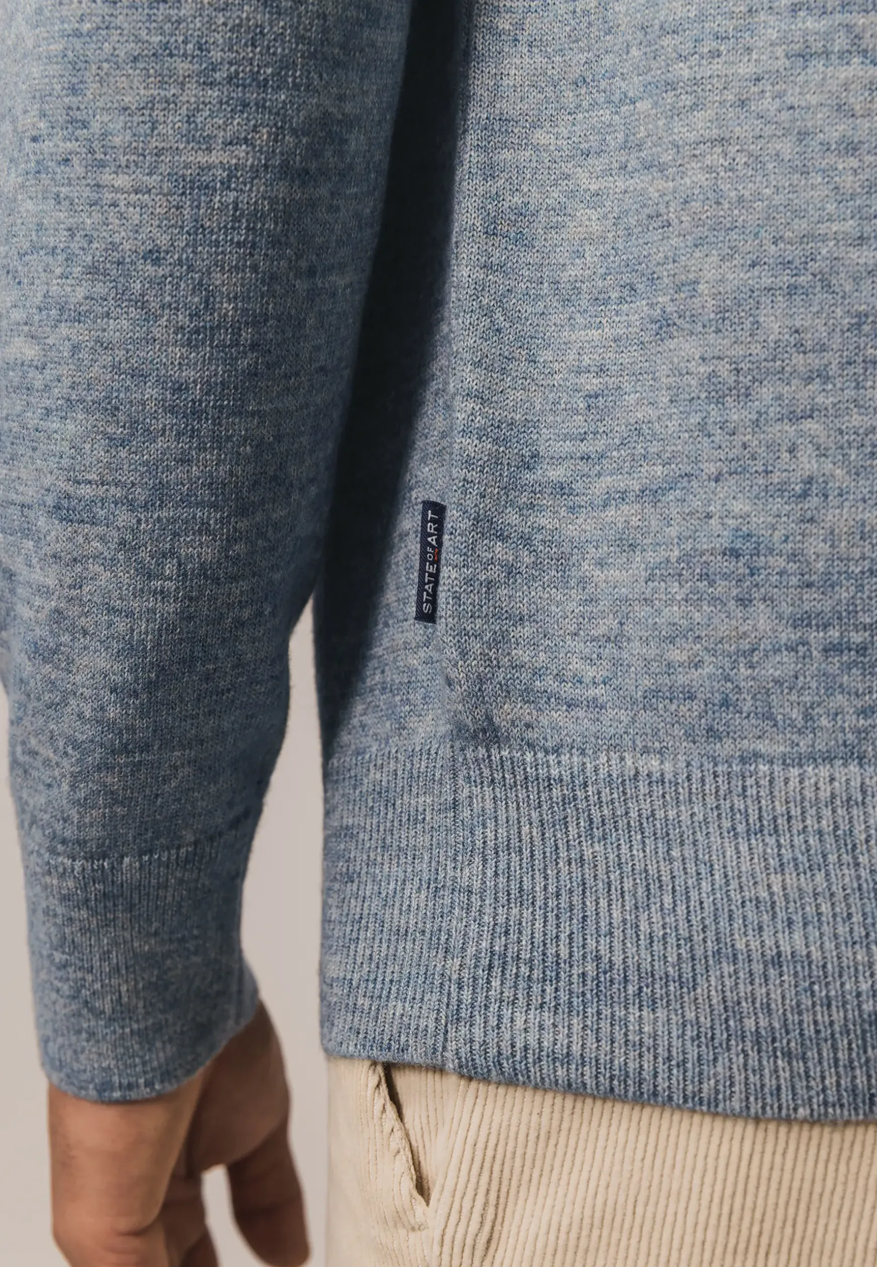 Gemêleerde trui met ribdetails
