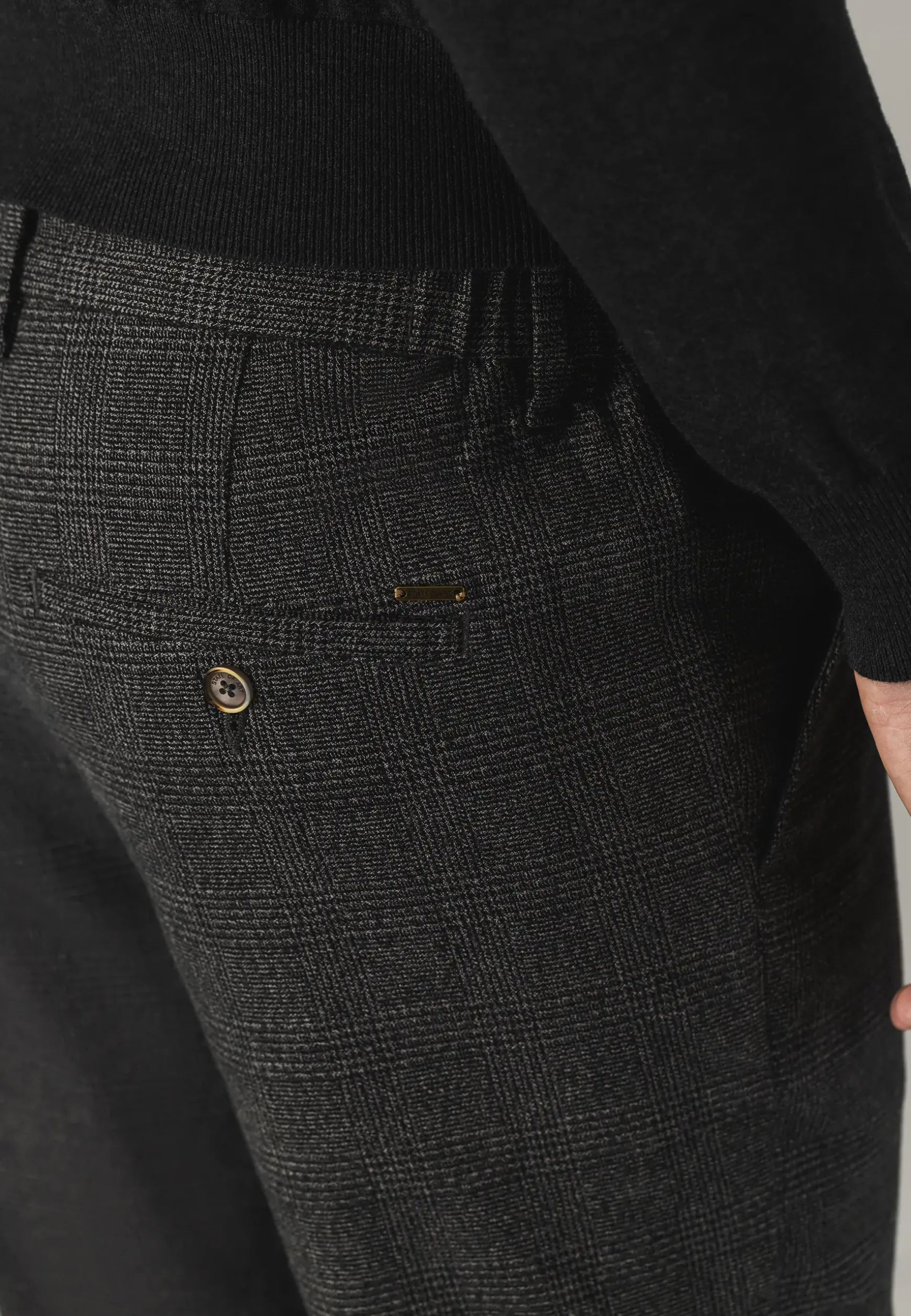 NAVIGATOR geruite chino in stretchstof