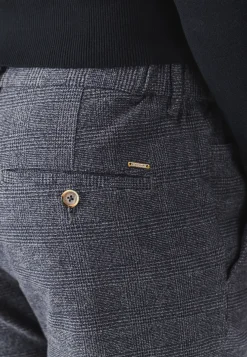 NAVIGATOR geruite chino in stretchstof