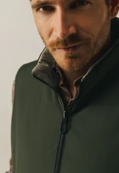 Omkeerbare bodywarmer met hoge kraag
